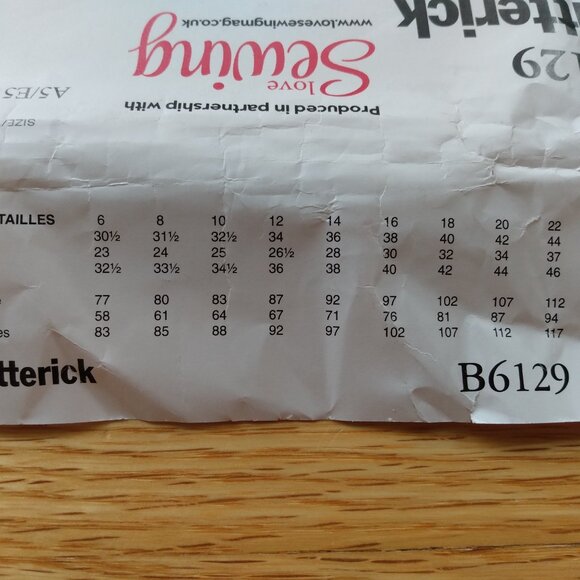 Semi-Fitted Lined Bodice Dress Sewing Pattern Size 6-22 Plus Butterick 6129 - Picture 4 of 10